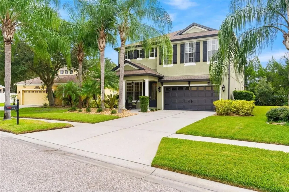 1122 NASHVILLE DRIVE Wesley Chapel, FL 33544