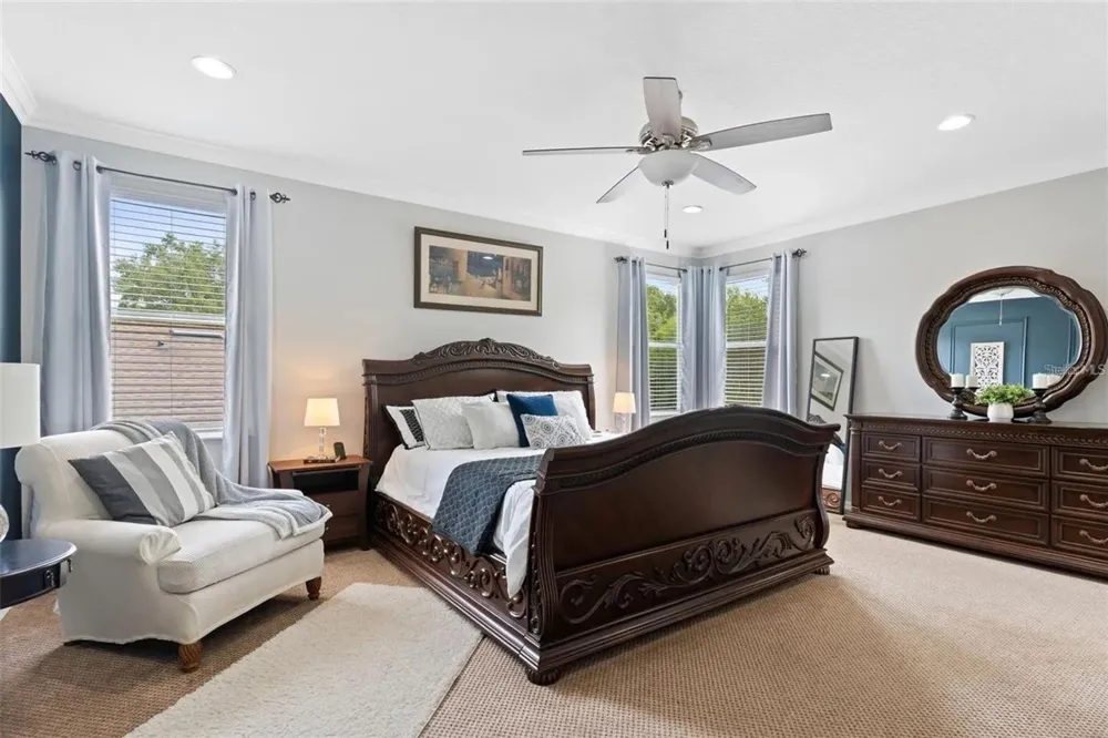 1122 NASHVILLE DRIVE Wesley Chapel, FL 33544
