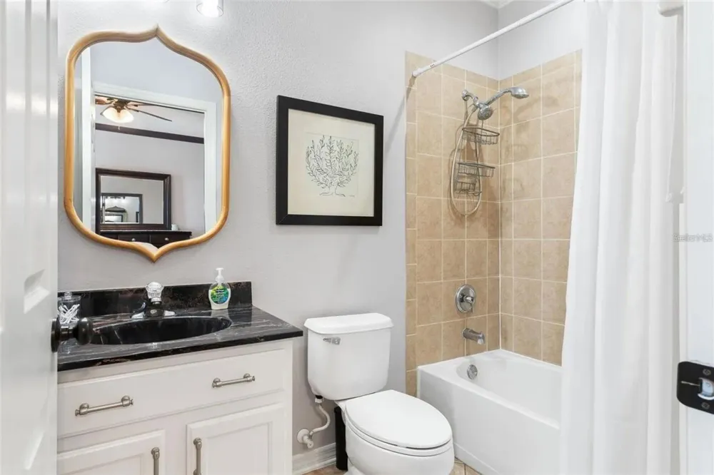 1122 NASHVILLE DRIVE Wesley Chapel, FL 33544
