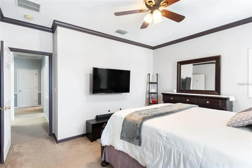 1122 NASHVILLE DRIVE Wesley Chapel, FL 33544