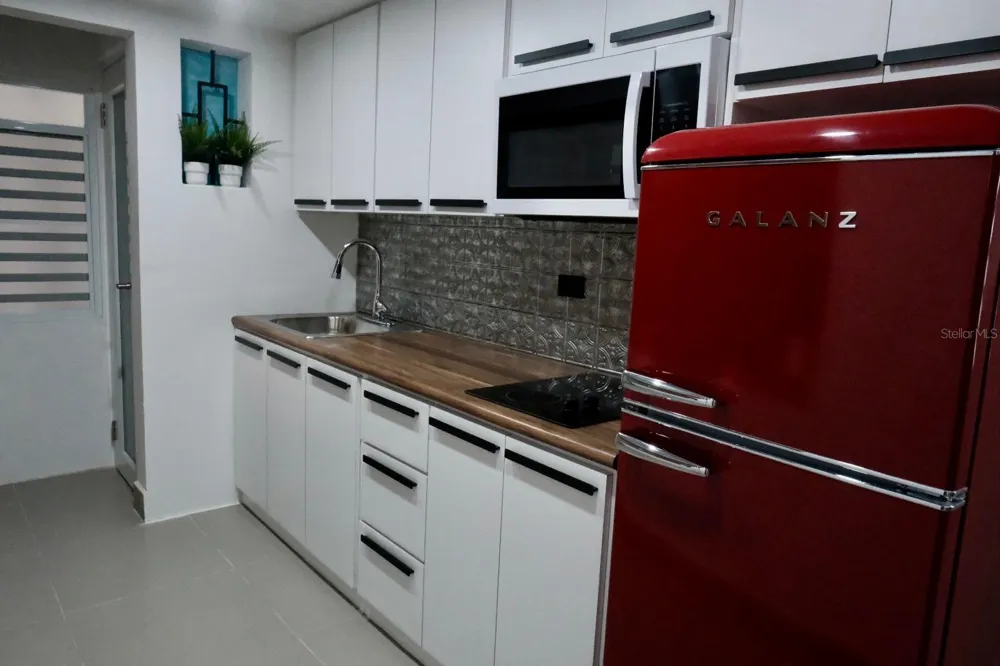373 HATO REY - CERCA DE CLINICA LAS AMERICAS San Juan, PR 00918