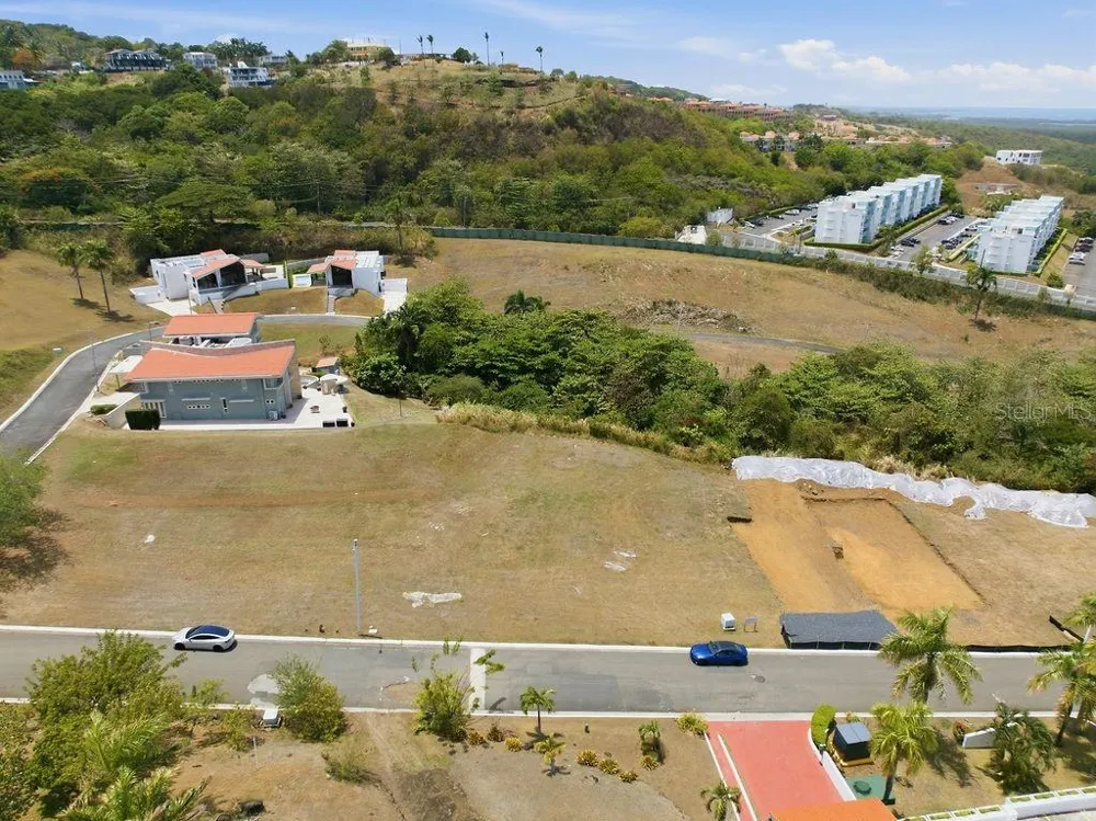 URB. LAS VISTAS RIO MAR SOLAR 10 Rio Grande, PR 00745