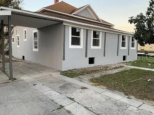707 AVENUE B SW #B Winter Haven, FL 33880