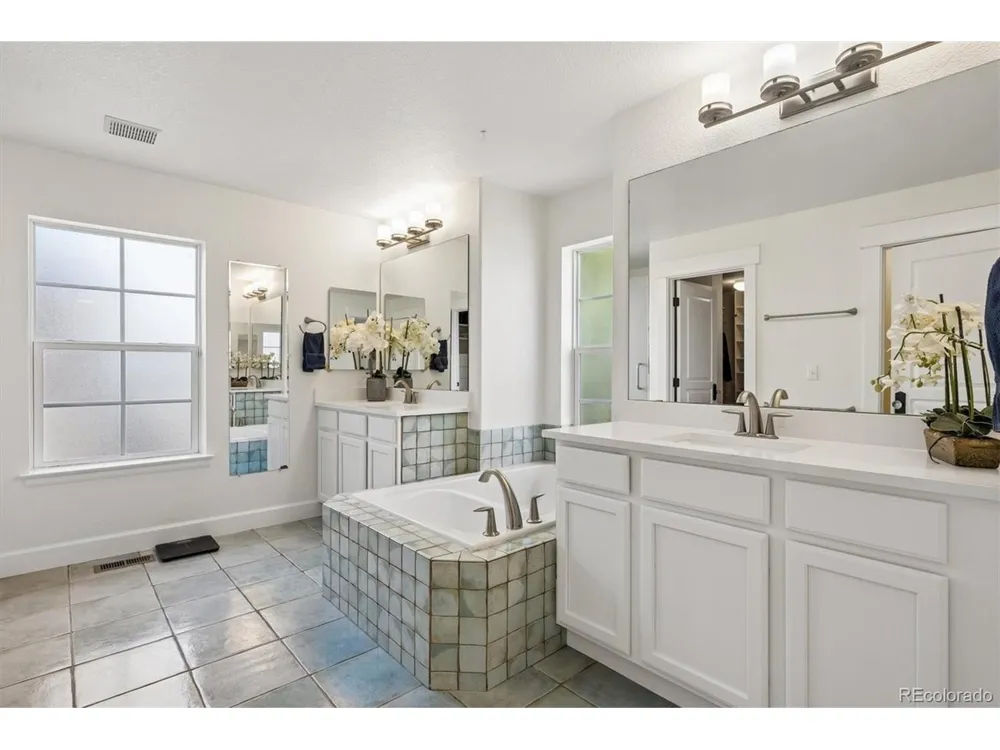 8775 E 28th Avenue Denver, CO 80238
