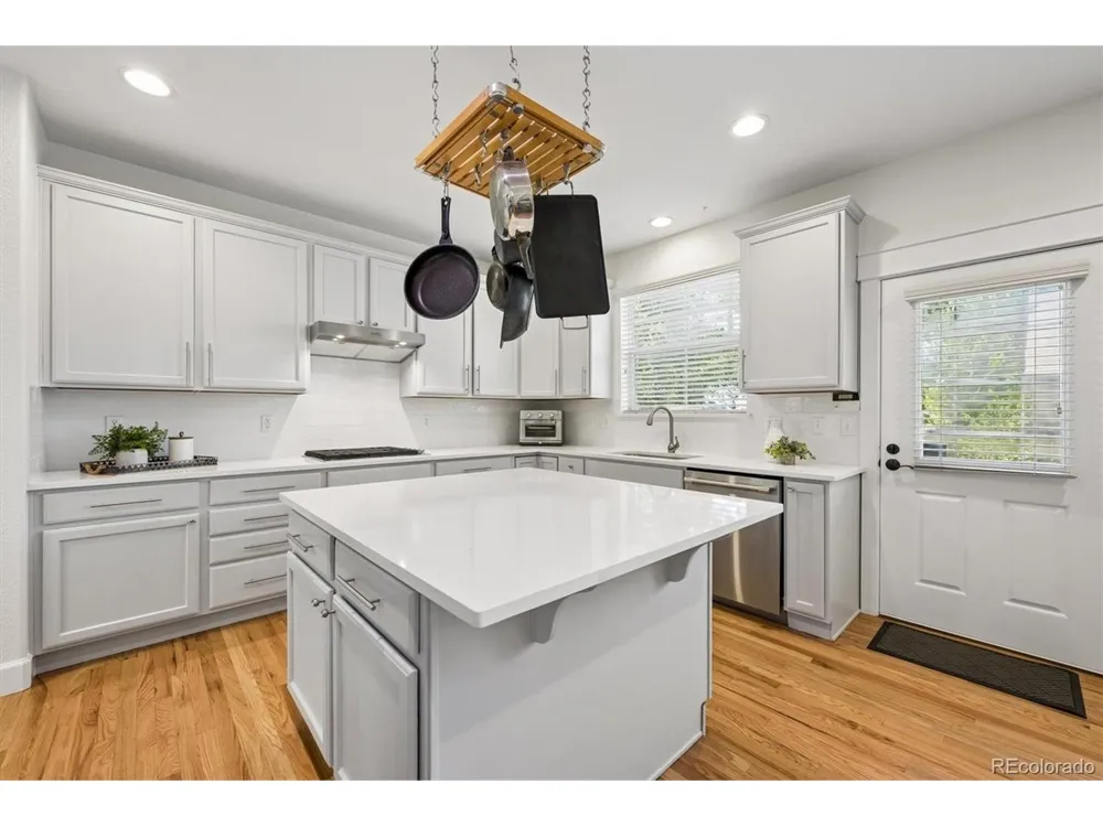 8775 E 28th Avenue Denver, CO 80238