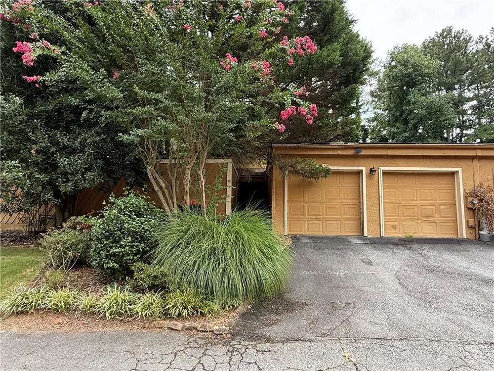 829 Lake Hollow Boulevard SW Marietta, GA 30064