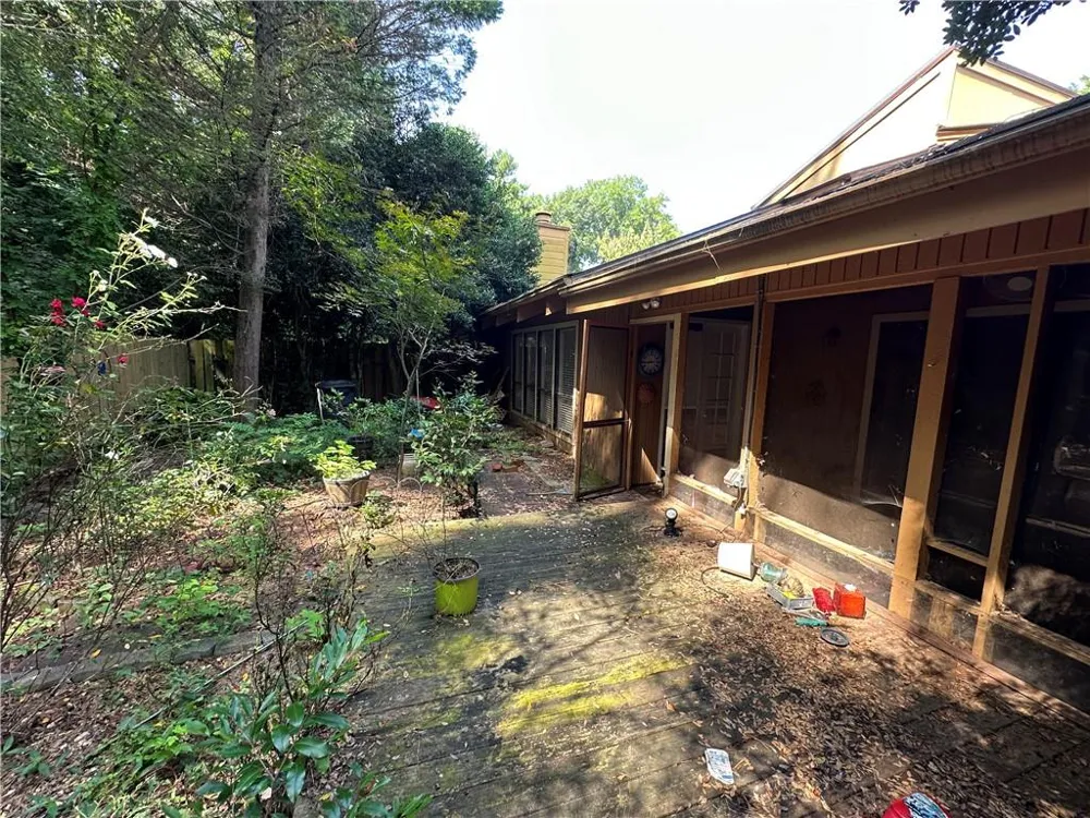 829 Lake Hollow Boulevard SW Marietta, GA 30064