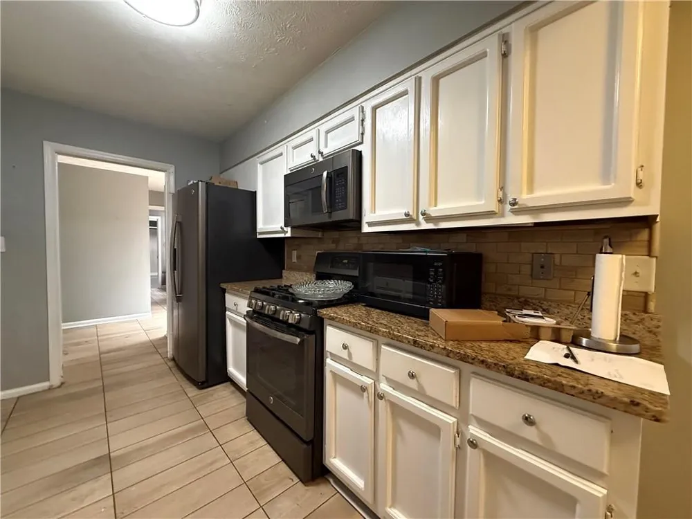 829 Lake Hollow Boulevard SW Marietta, GA 30064