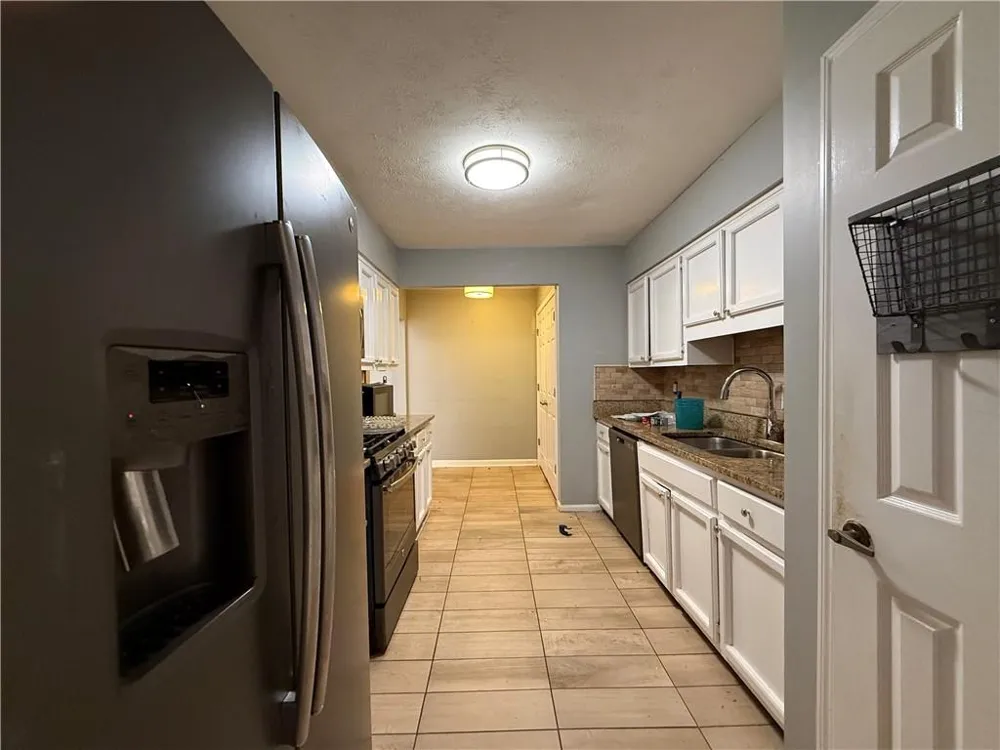 829 Lake Hollow Boulevard SW Marietta, GA 30064