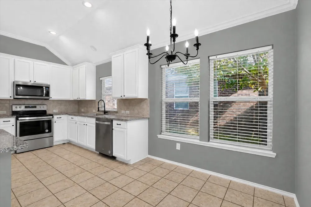4507 Foxmeadow Trail Arlington, TX 76017