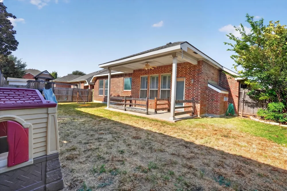 4507 Foxmeadow Trail Arlington, TX 76017