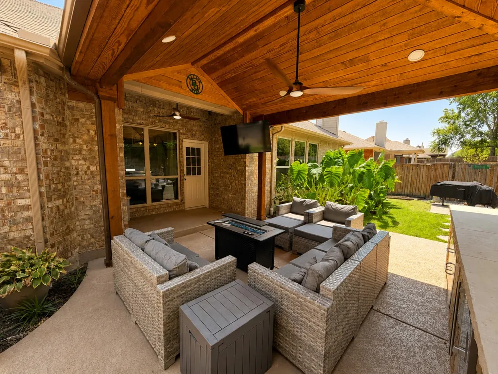 8467 Muirwood Trail Fort Worth, TX 76137
