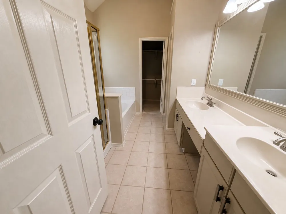 8467 Muirwood Trail Fort Worth, TX 76137