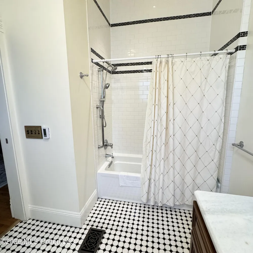 707 Union Street Natchez, MS 39120