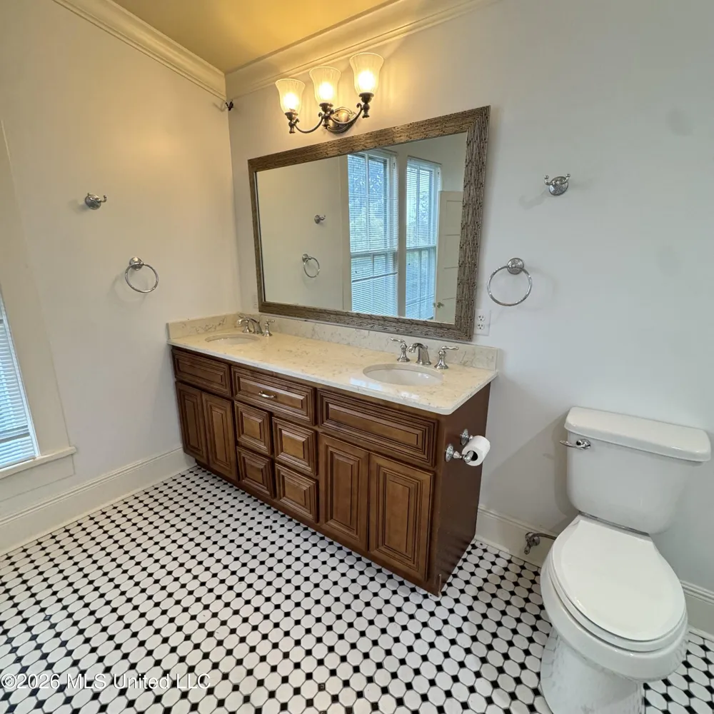 707 Union Street Natchez, MS 39120