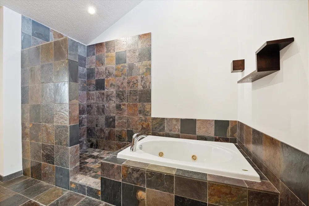 94 Drew Street #C Houston, TX 77006