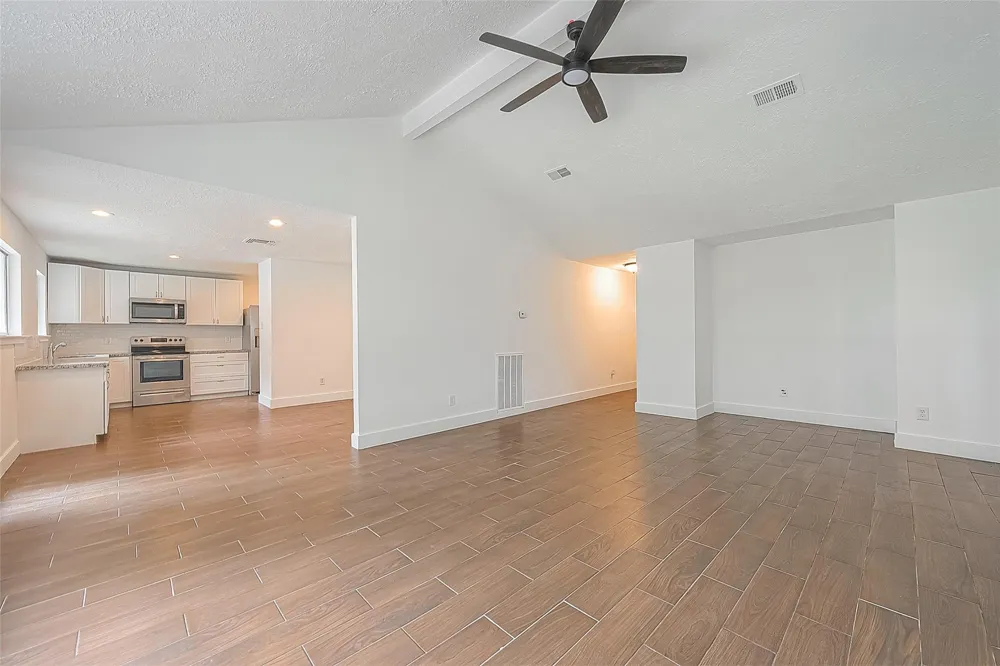 3814 Maplewood Drive La Porte, TX 77571