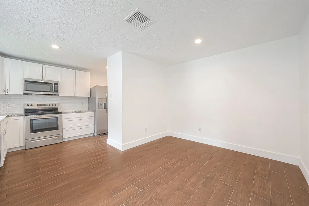 3814 Maplewood Drive La Porte, TX 77571