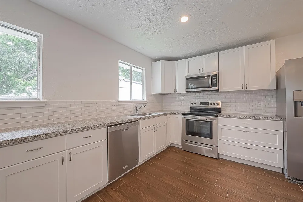 3814 Maplewood Drive La Porte, TX 77571