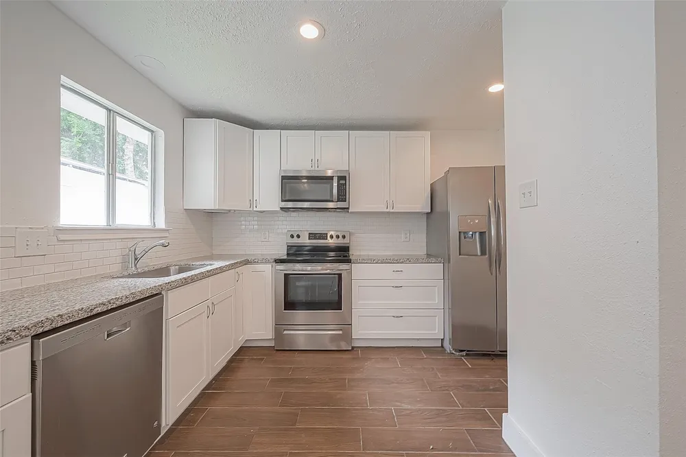 3814 Maplewood Drive La Porte, TX 77571