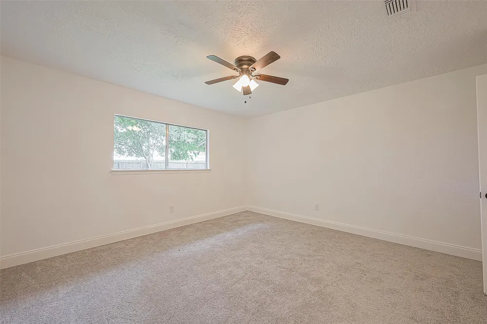 3814 Maplewood Drive La Porte, TX 77571