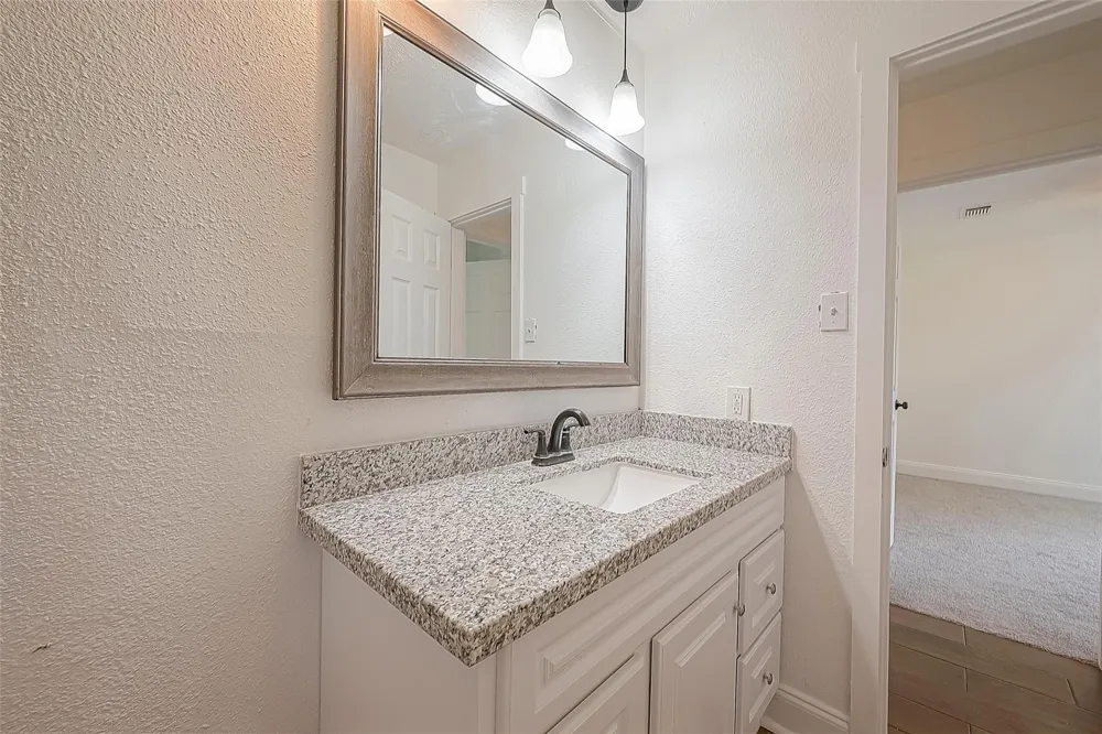 3814 Maplewood Drive La Porte, TX 77571
