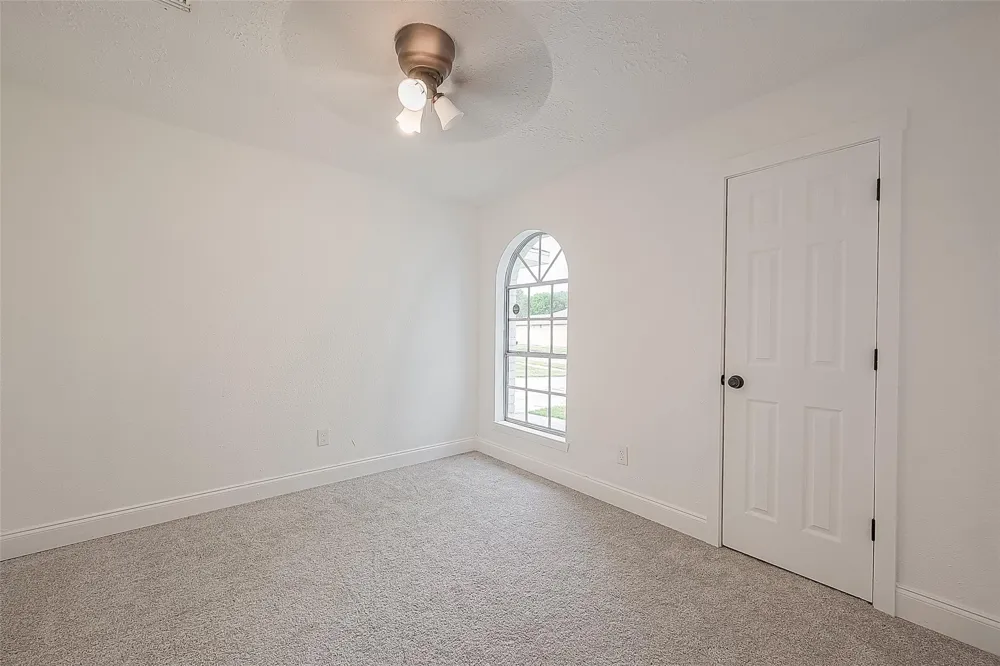 3814 Maplewood Drive La Porte, TX 77571