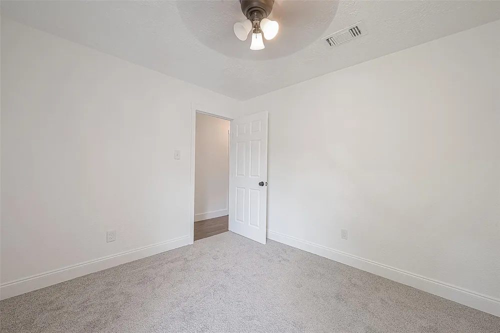 3814 Maplewood Drive La Porte, TX 77571