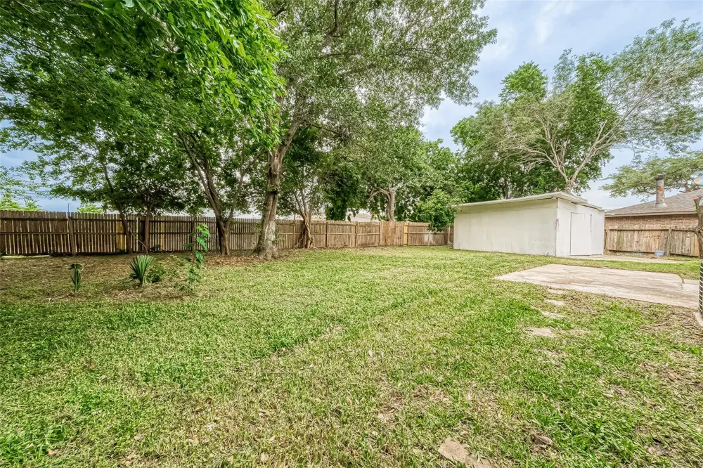 3814 Maplewood Drive La Porte, TX 77571