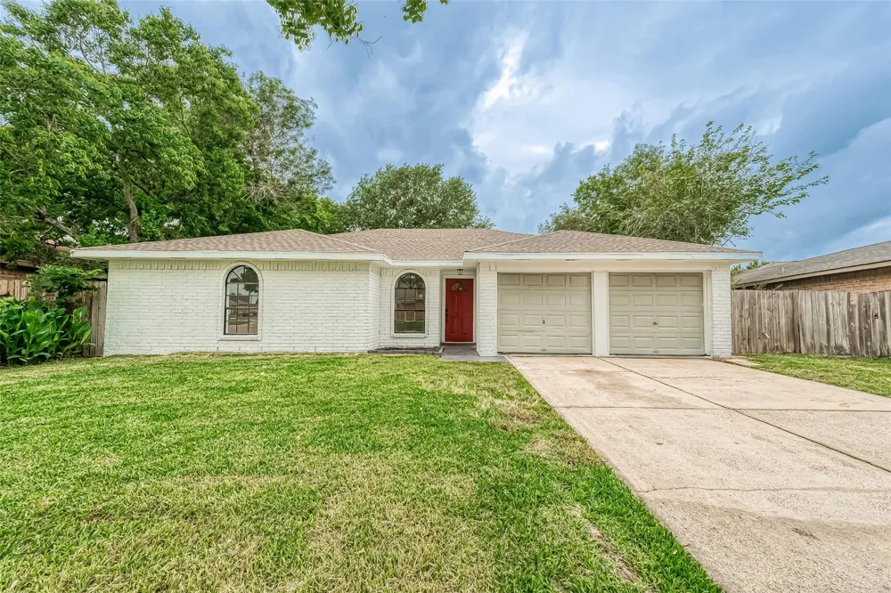 3814 Maplewood Drive La Porte, TX 77571