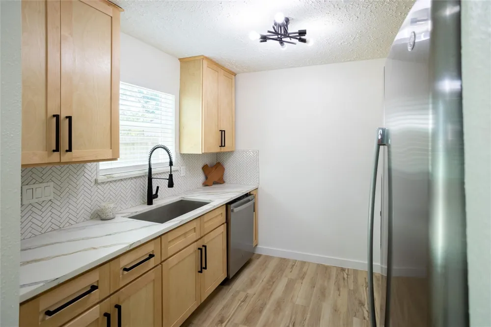 7006 Foxfield Lane Humble, TX 77338