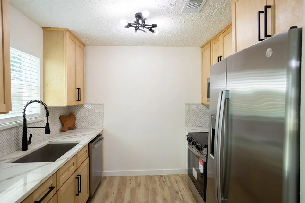7006 Foxfield Lane Humble, TX 77338