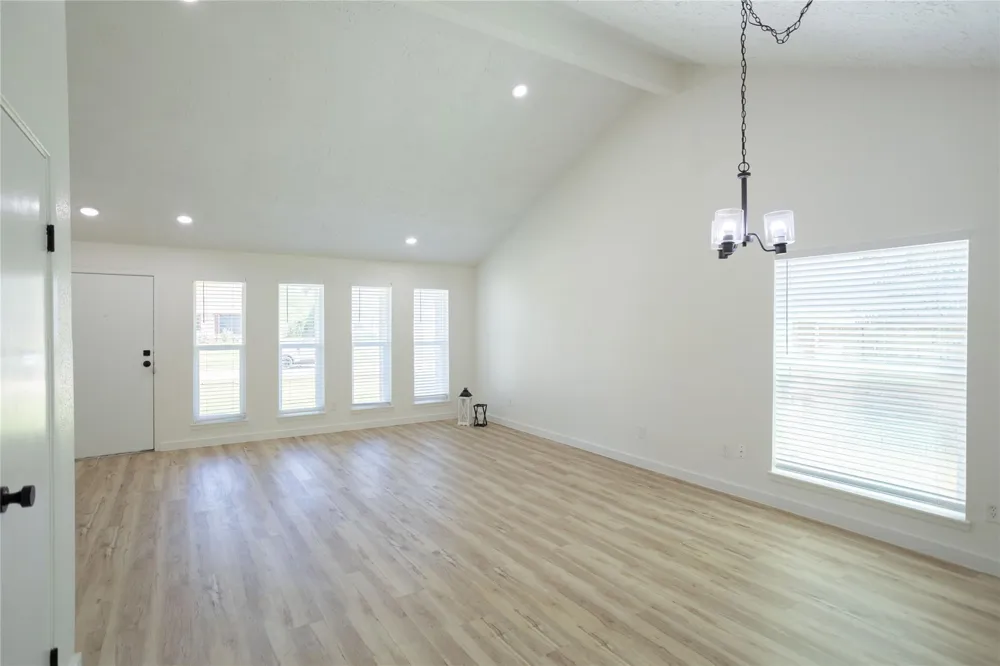 7006 Foxfield Lane Humble, TX 77338