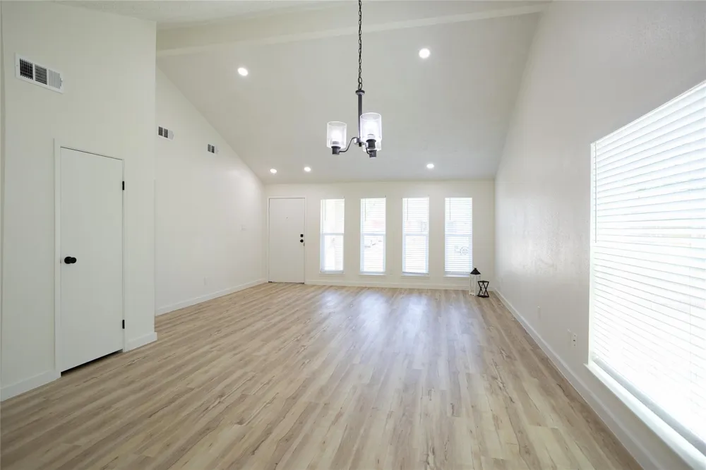 7006 Foxfield Lane Humble, TX 77338