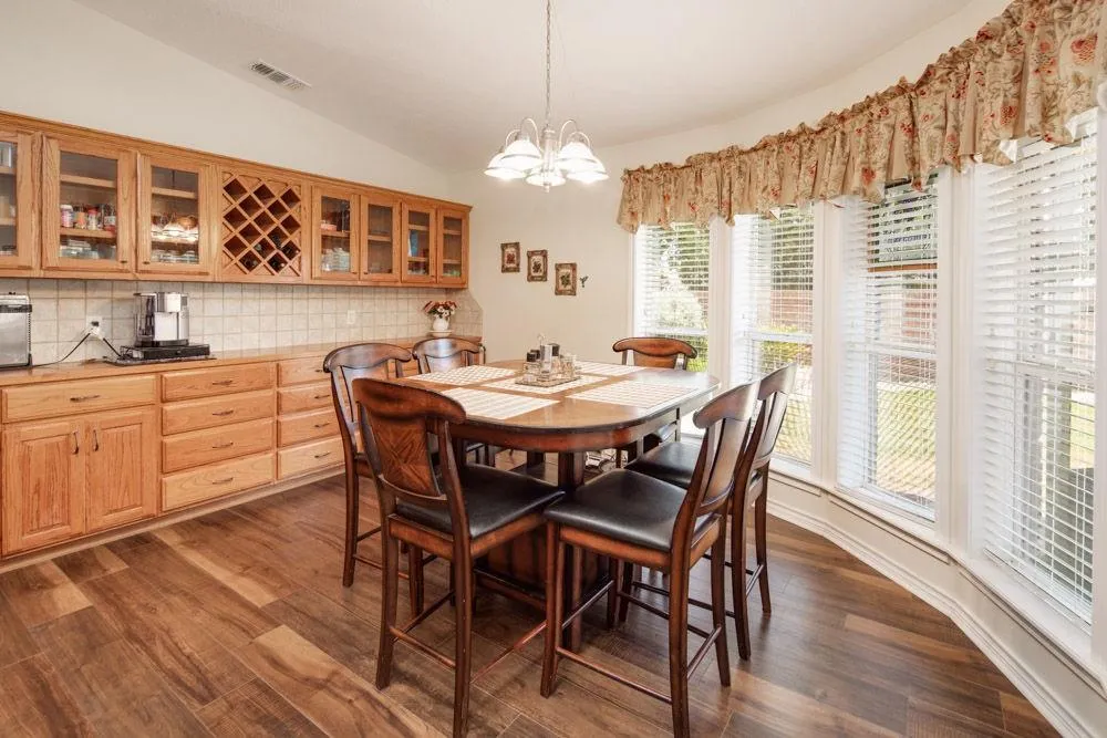 1320 Wilshire Court College Station, TX 77845