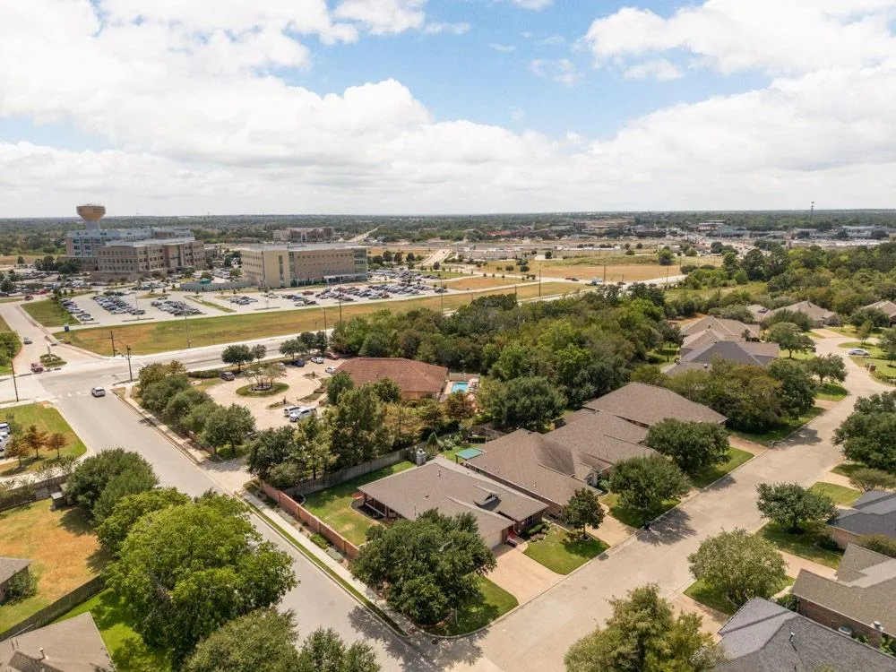 1320 Wilshire Court College Station, TX 77845