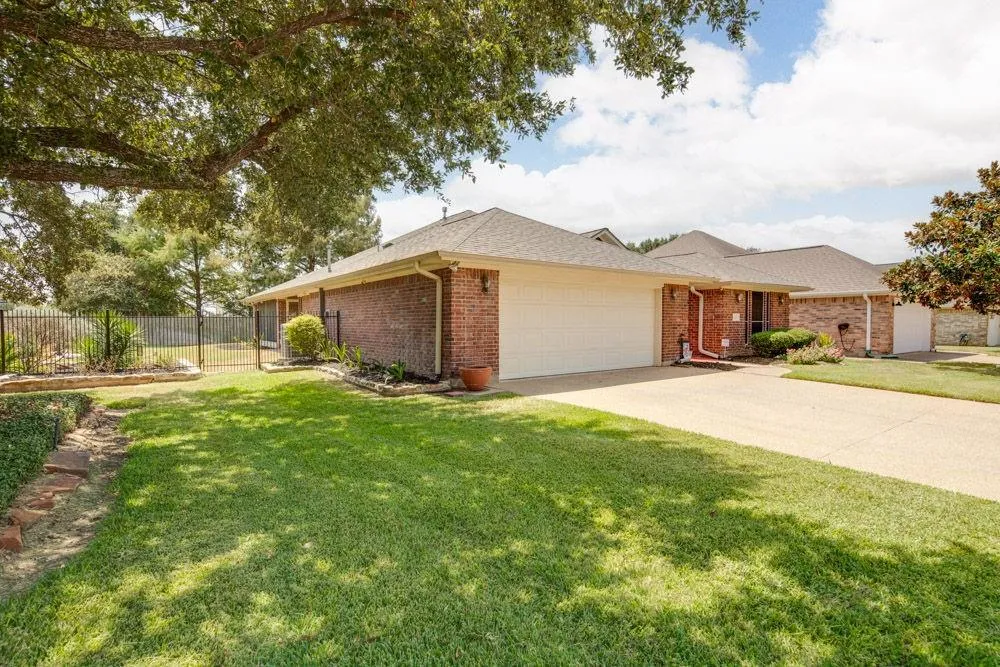 1320 Wilshire Court College Station, TX 77845
