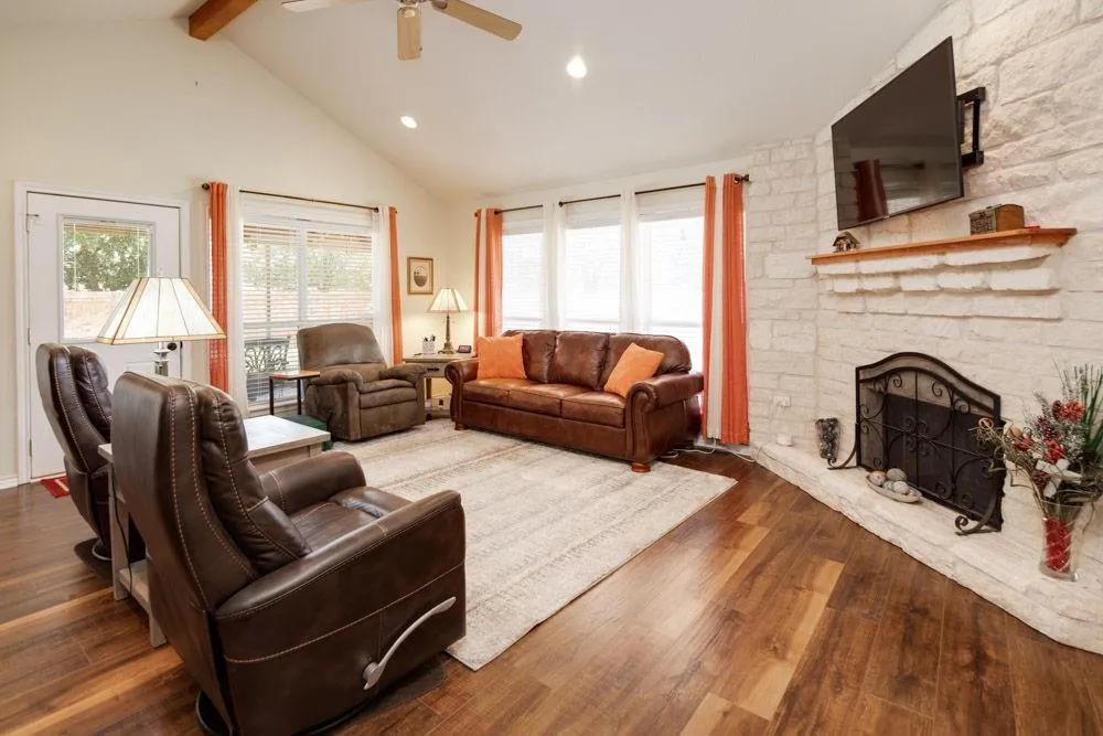 1320 Wilshire Court College Station, TX 77845