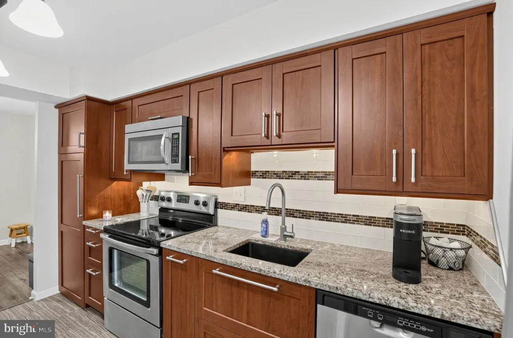 3071 HARBOUR DRIVE Palmyra, NJ 08065