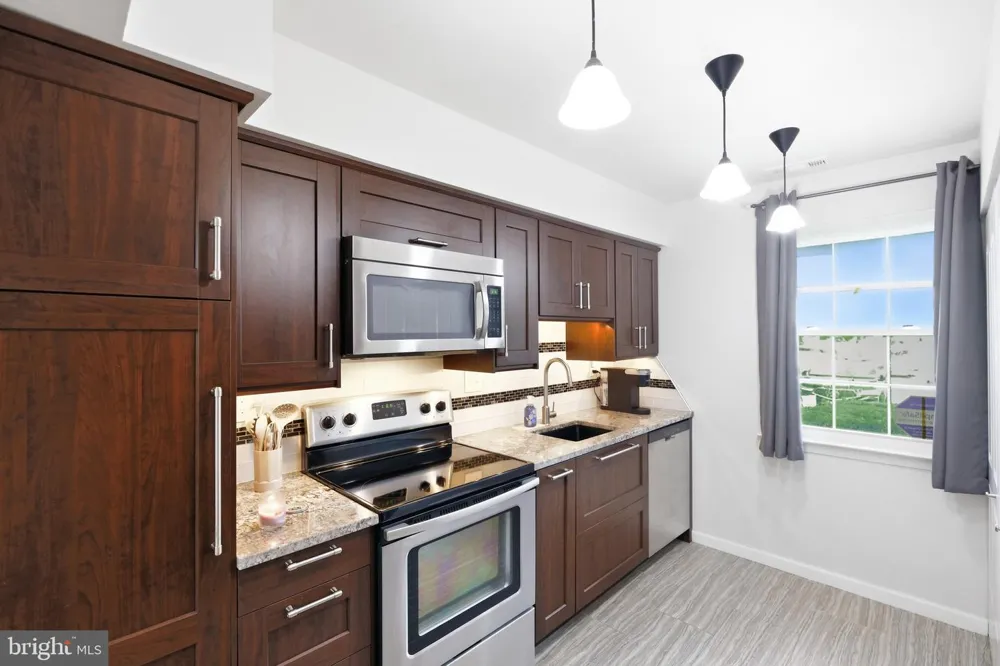 3071 HARBOUR DRIVE Palmyra, NJ 08065
