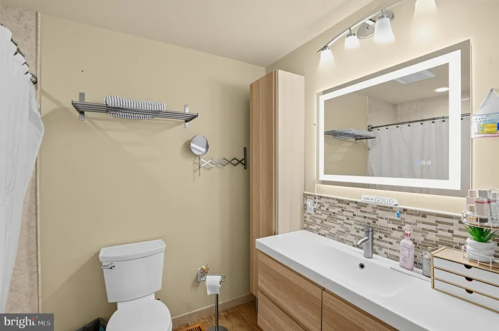 3071 HARBOUR DRIVE Palmyra, NJ 08065