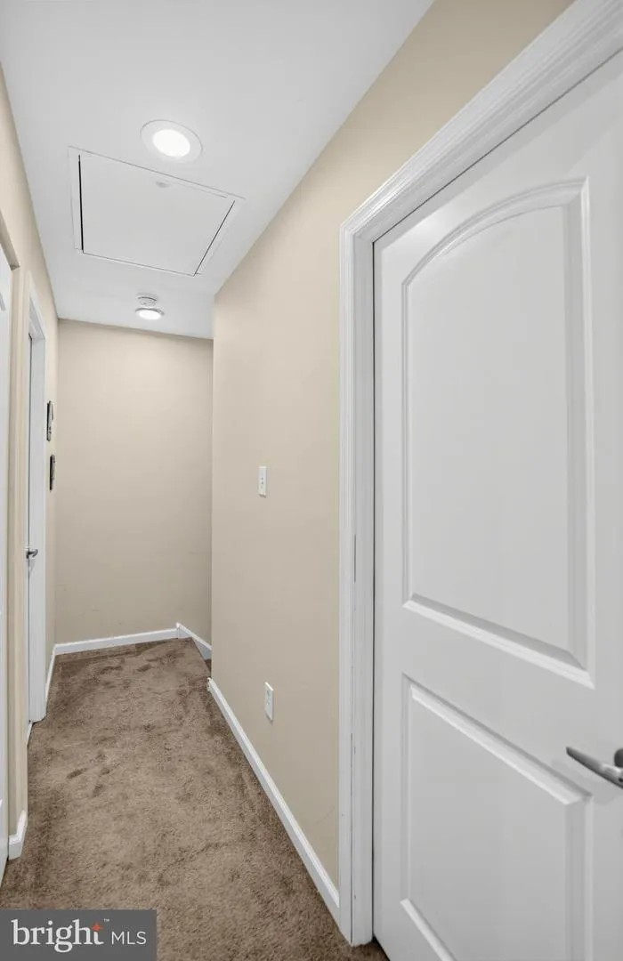 3071 HARBOUR DRIVE Palmyra, NJ 08065