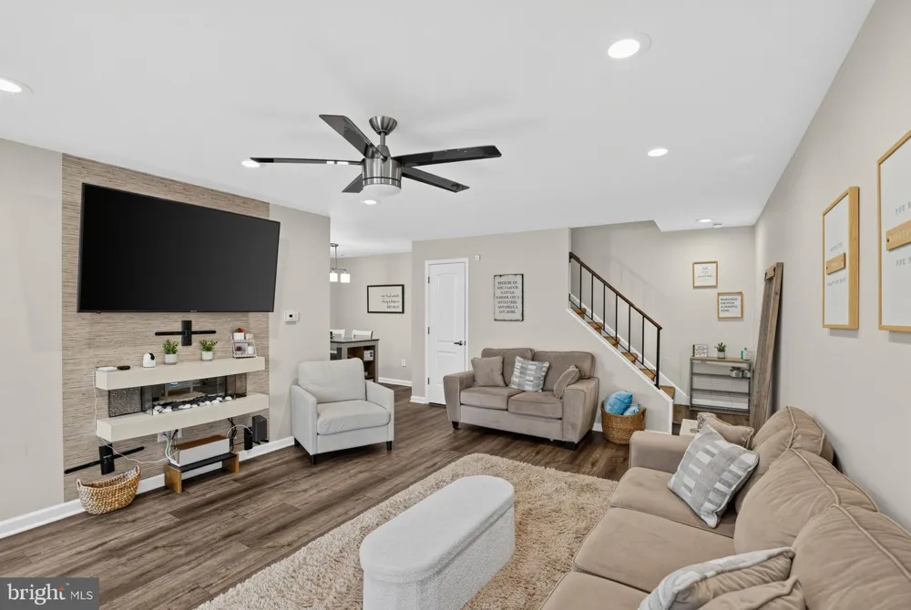 3071 HARBOUR DRIVE Palmyra, NJ 08065