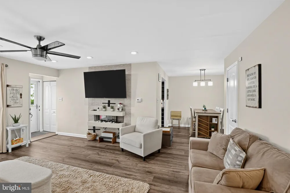 3071 HARBOUR DRIVE Palmyra, NJ 08065