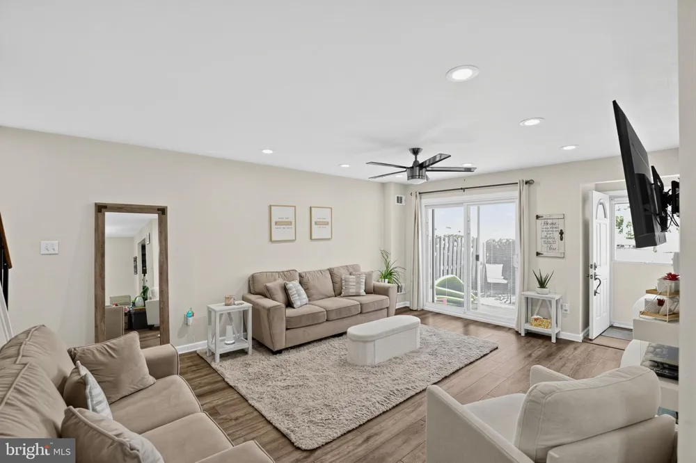 3071 HARBOUR DRIVE Palmyra, NJ 08065