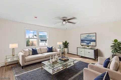 86 Farnham Ave