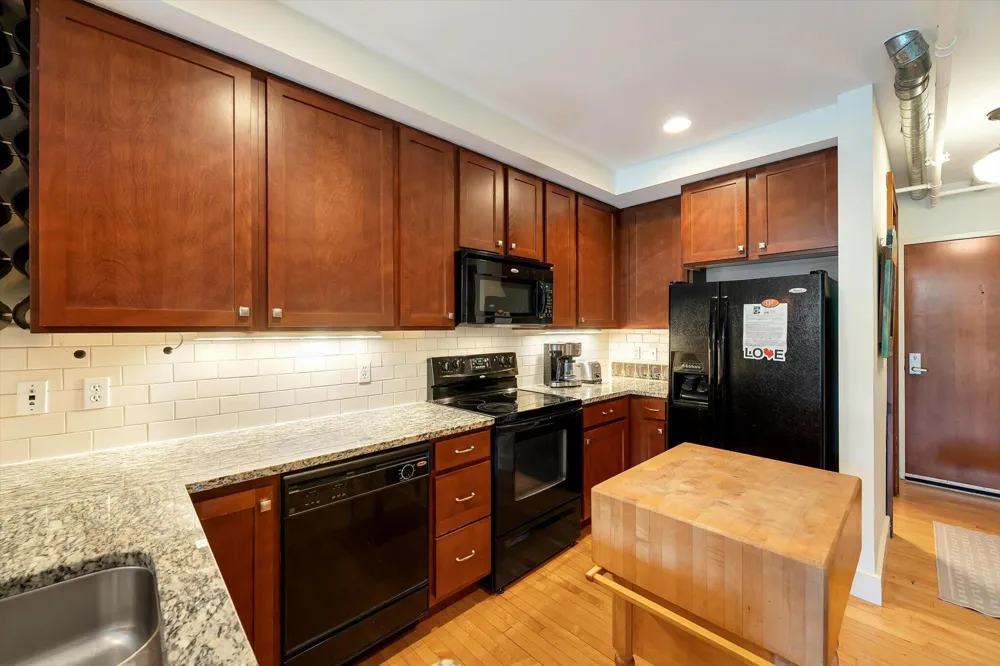 600 Broadway Avenue NW #224 Grand Rapids, MI 49504