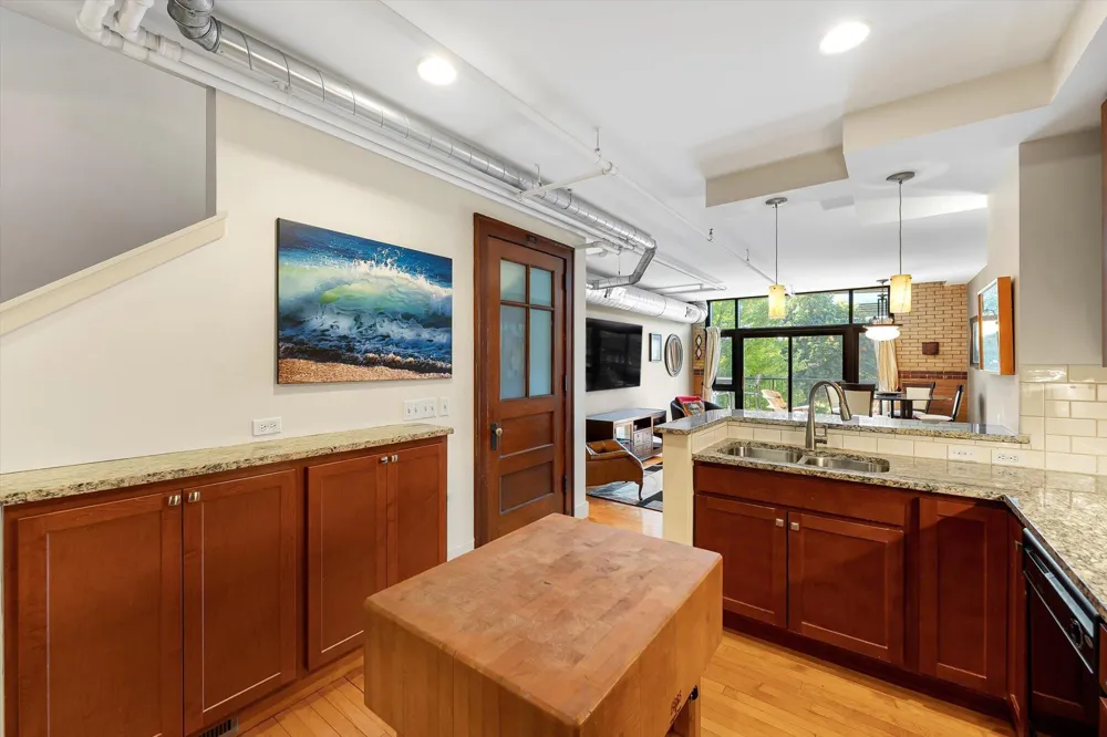 600 Broadway Avenue NW #224 Grand Rapids, MI 49504