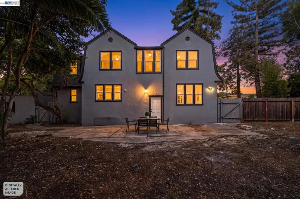 6031 Camden St Oakland, CA 94605