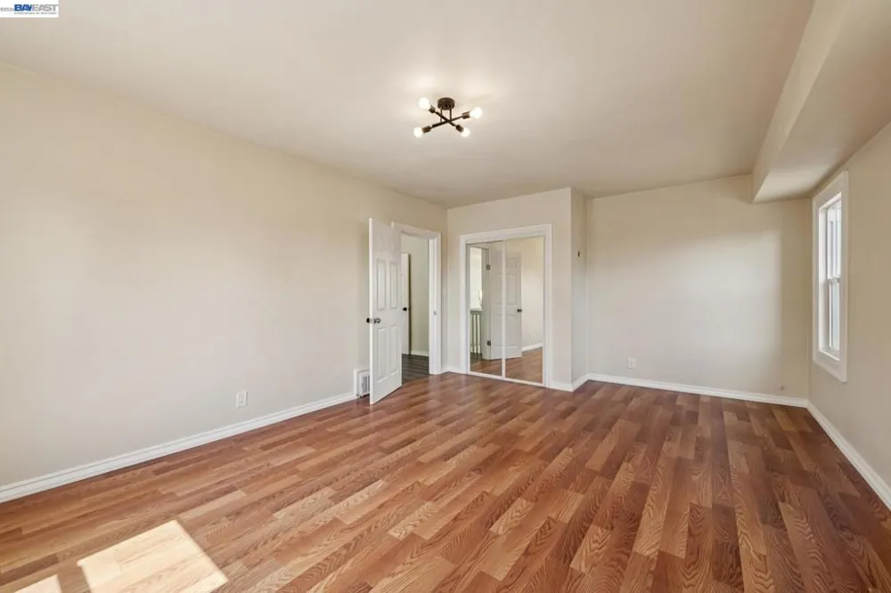 6031 Camden St Oakland, CA 94605